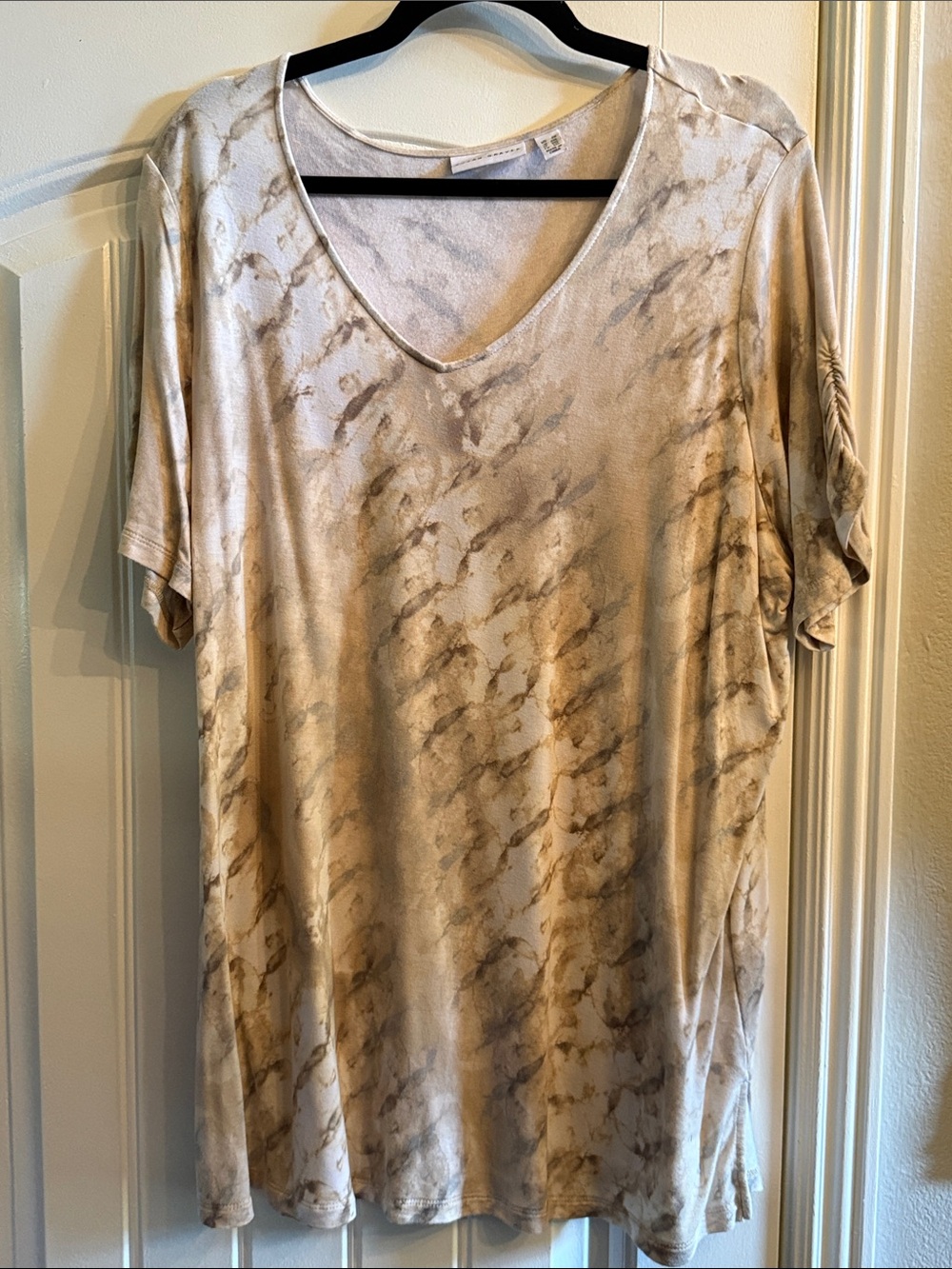 Susan Graver Cream and Taupe Marble-Print V-Neck Tee